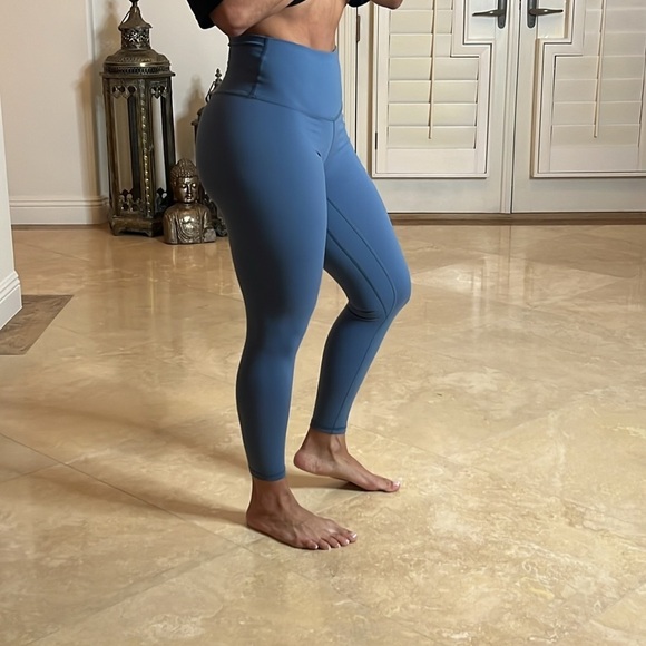 💕Cute Leggings💕 - Picture 2 of 4